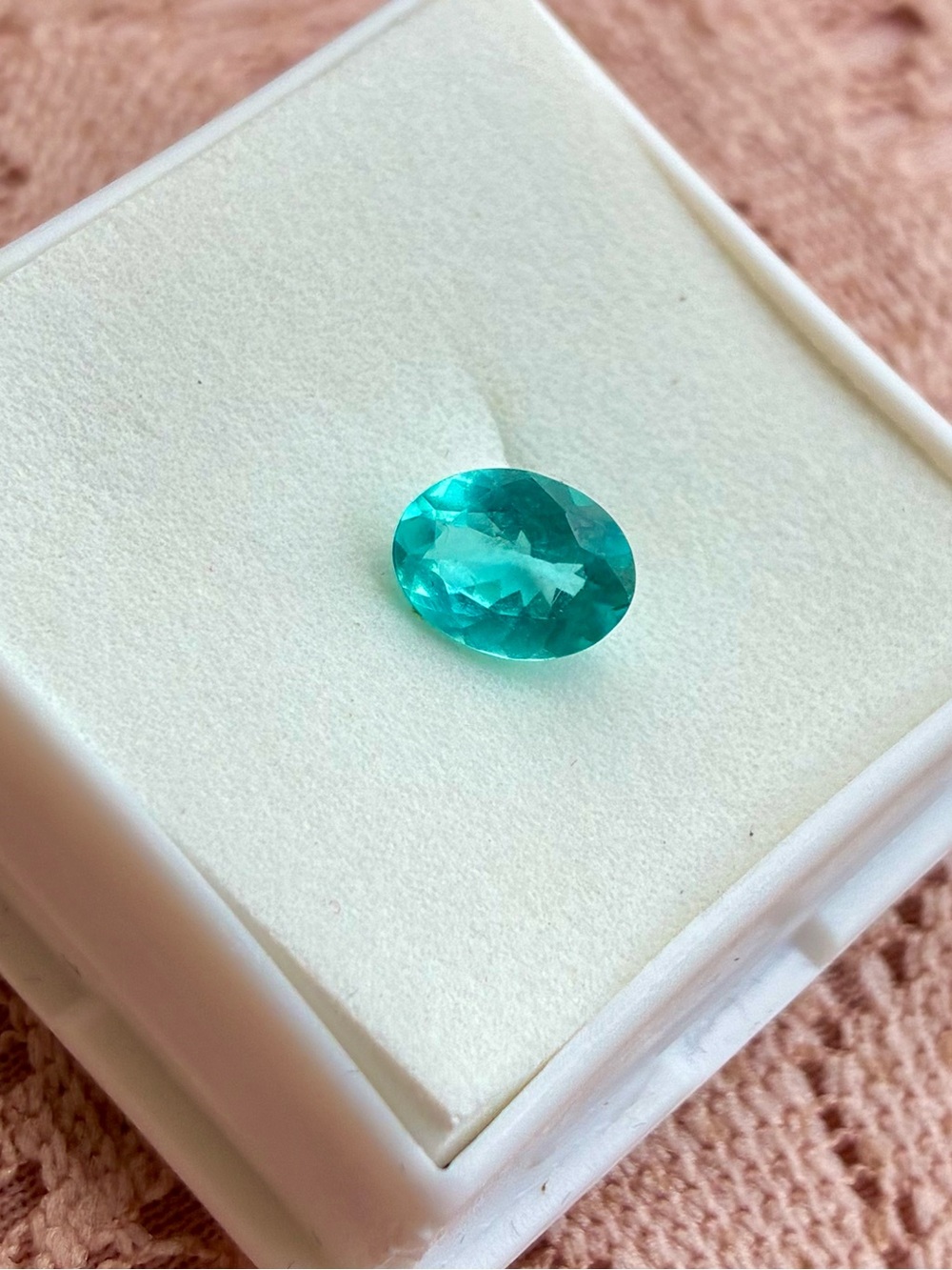 1.20CTW RARE PARIBA GENUINE APATITE